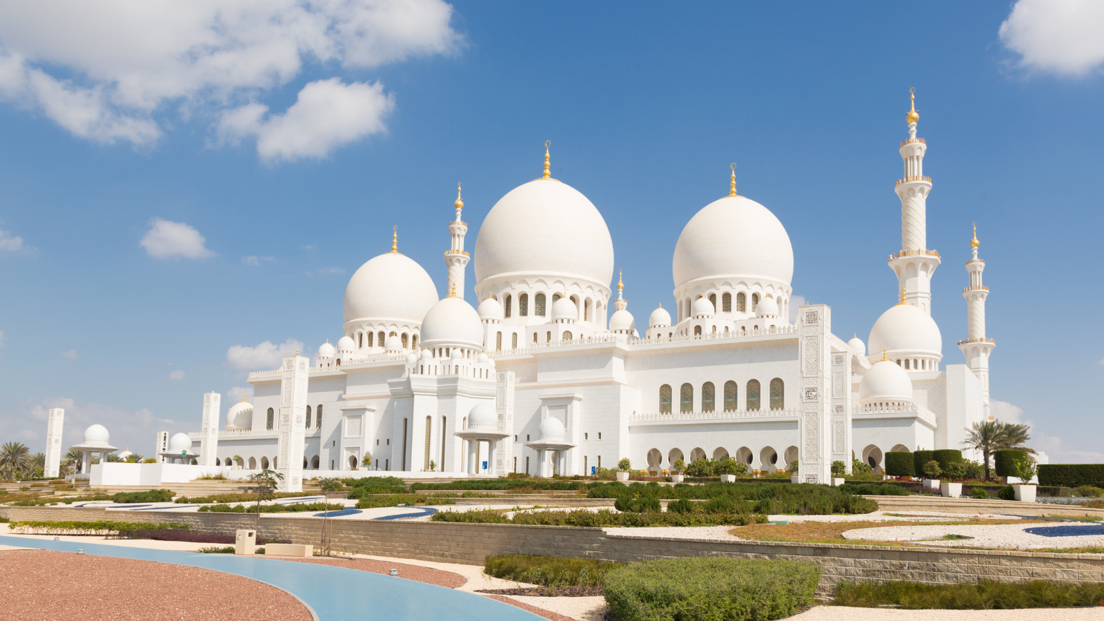 Beyond the Coldplay Concert in Abu Dhabi! Best things to explore 14 Sheikh Zayed Grand Mosque Abu Dhabi